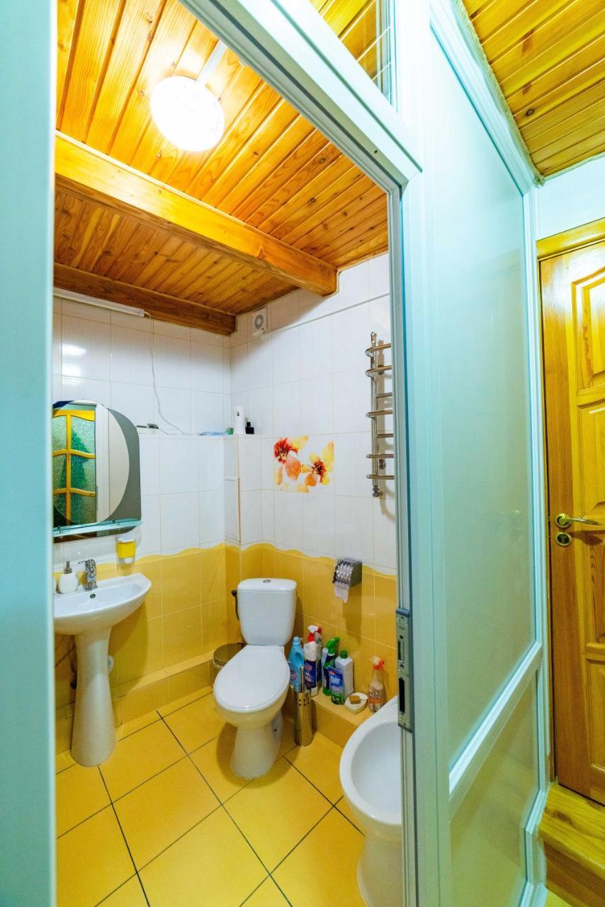 Хостел Галіція Kolomyia Exterior foto
