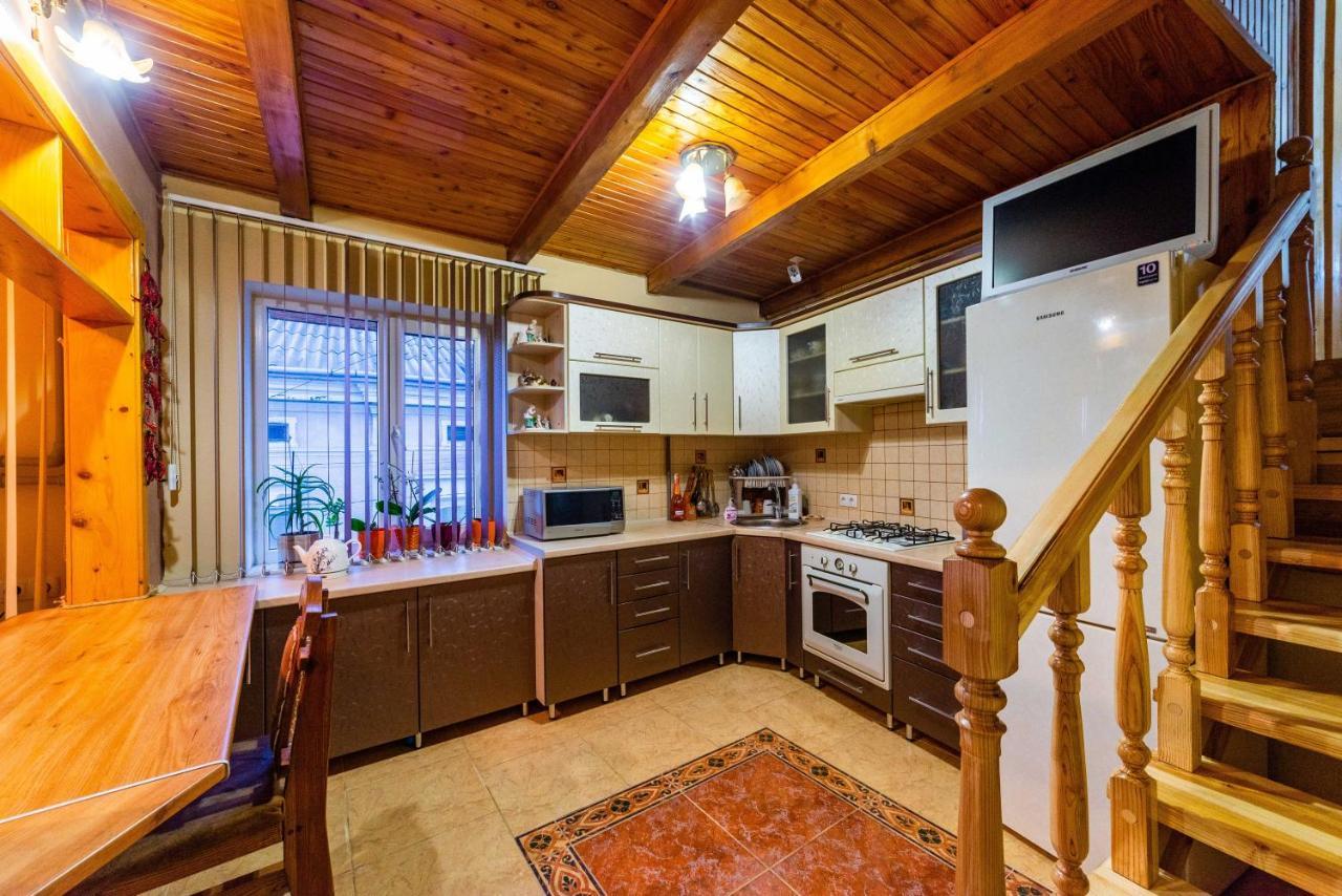 Хостел Галіція Kolomyia Exterior foto